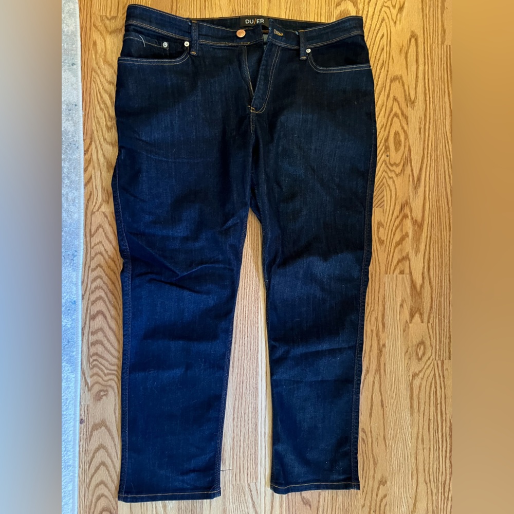 Mens Duer Performance Relaxed Taper Denim Jeans  38x30, stretchy & comfortable